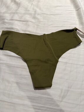 Victoria's Secret Olive Green Seamless Bikini Panty